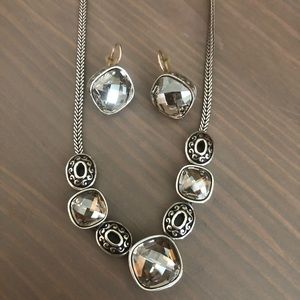 Beautiful Brighton earring and necklace set